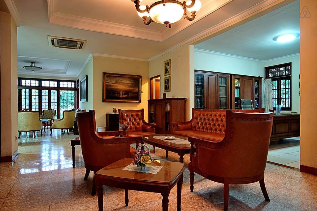 Meranti Guest House Jakarta Rum bild